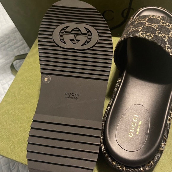 Gucci platform sandals - Picture 1 of 3